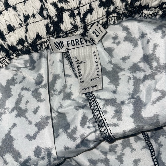 Forever 21 athletic shorts - Picture 4 of 4